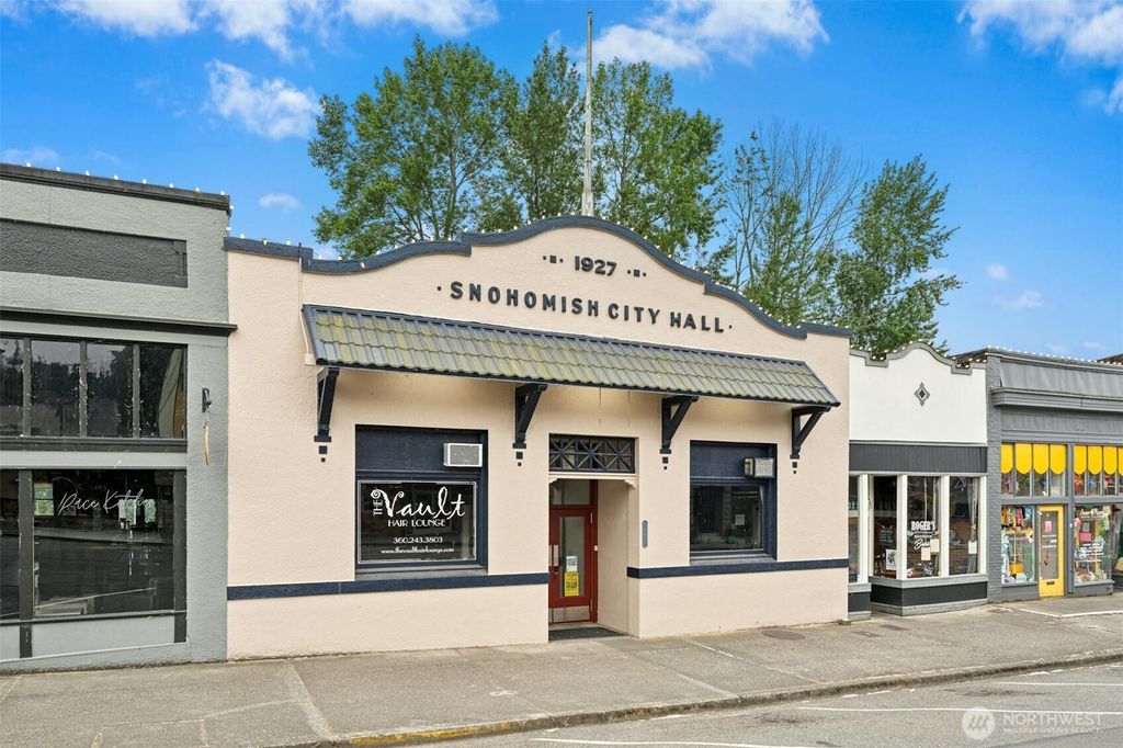 Photo of 1009 1st Street, Snohomish, WA 98290 (MLS # 2529645)