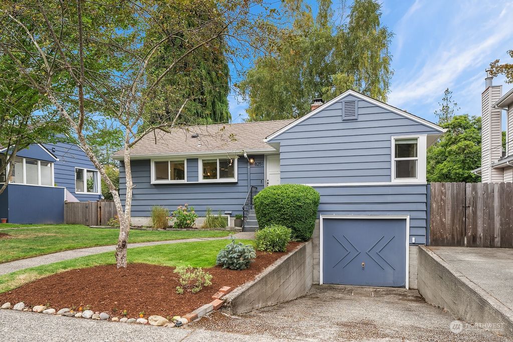 Photo of 8251 40th Avenue NE, Seattle, WA 98115 (MLS # 2292661)