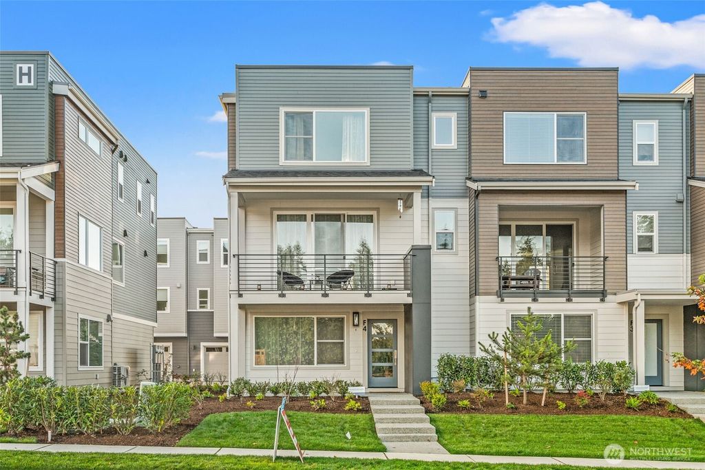 Photo of 3915 198th Street SE #F4, Bothell, WA 98012 (MLS # 2454443)