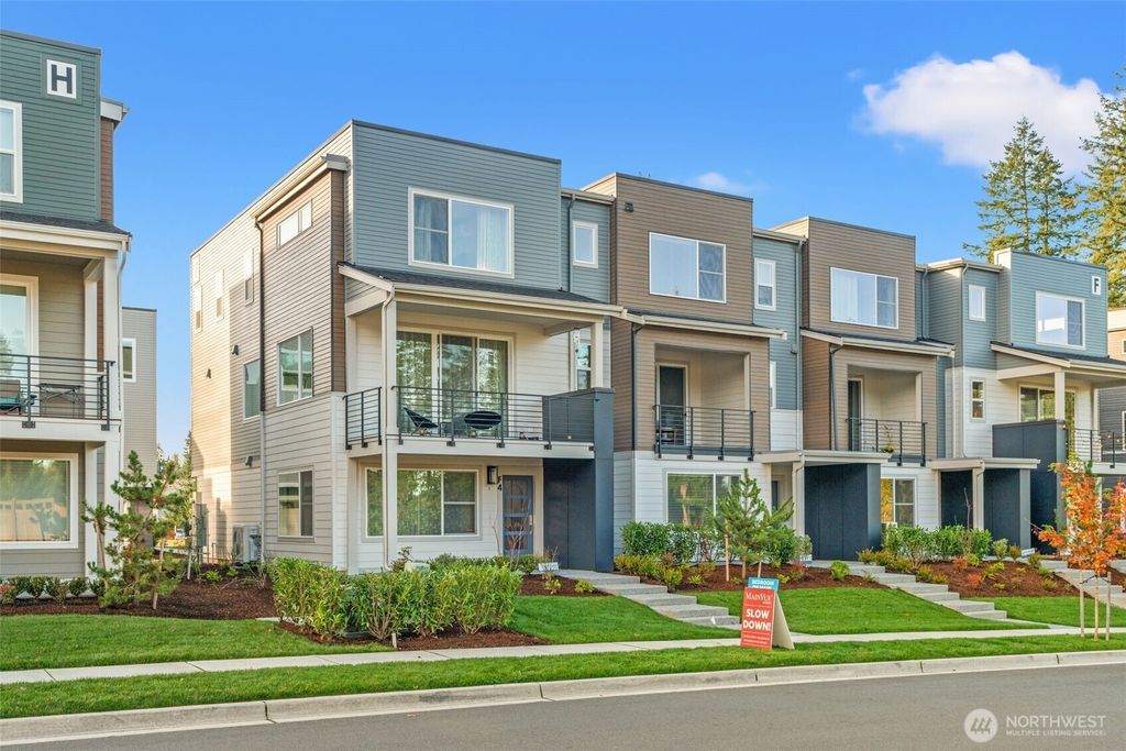 Photo of 3915 198th Street SE #F4, Bothell, WA 98012 (MLS # 2454443)