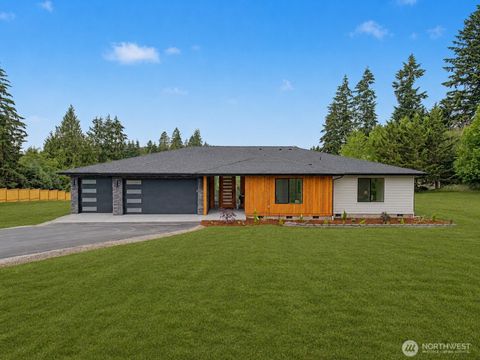 Photo of 38383 238th Avenue SE, Enumclaw, WA 98022 (MLS # 2537191)
