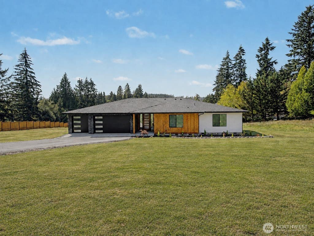 Photo of 38383 238th Avenue SE, Enumclaw, WA 98022 (MLS # 2537191)