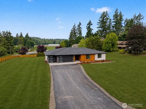 Photo of 38383 238th Avenue SE, Enumclaw, WA 98022 (MLS # 2537191)