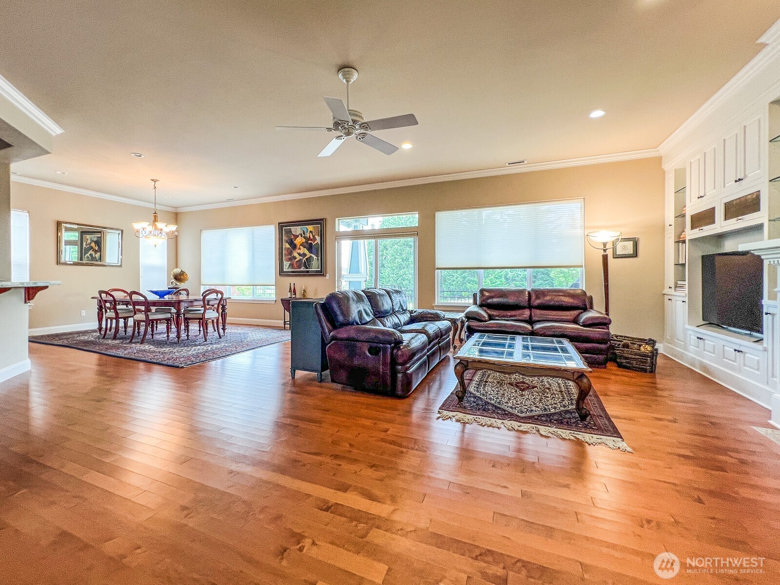 8621 Bainbridge Loop NE