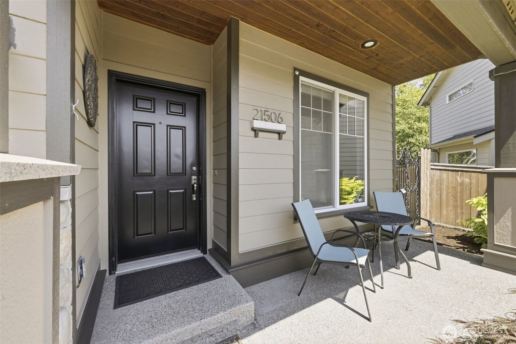 Photo of 21506 117th Avenue SE, Kent, WA 98031 (MLS # 2555871)