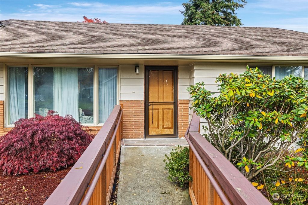 Photo of 2806 Undisclosed, SeaTac, WA 98188 (MLS # 2307412)