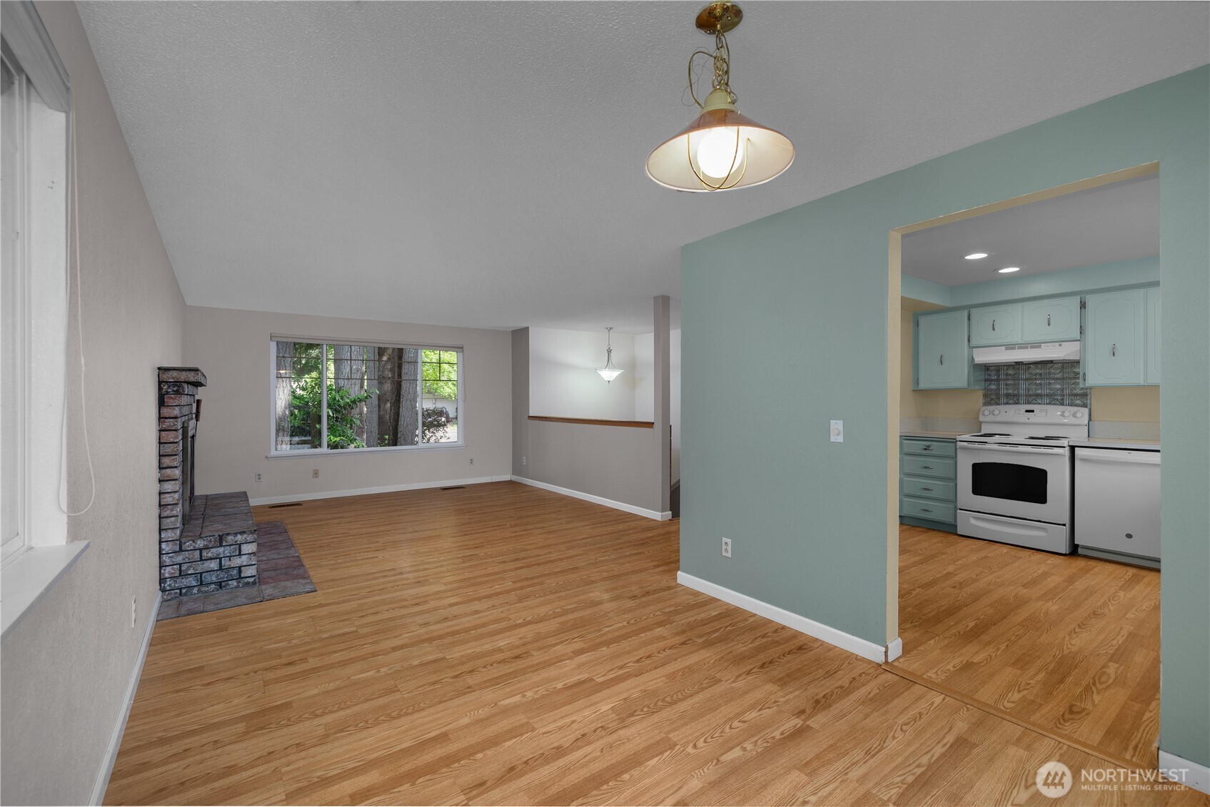 2305 19th NW