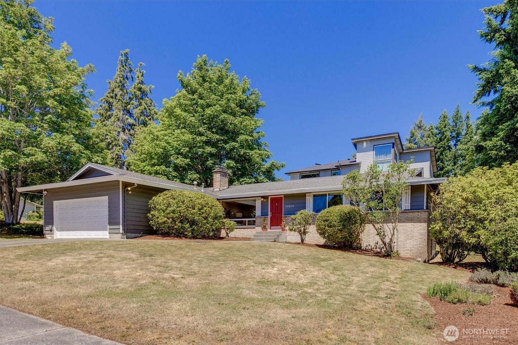 Photo of 14004 SE 20th Street, Bellevue, WA 98007 (MLS # 2536162)