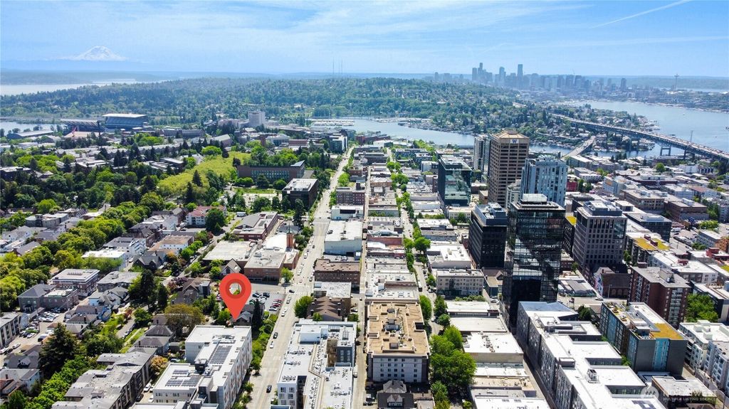 Photo of 4722 - 4730 15th Avenue NE, Seattle, WA 98105 (MLS # 2549382)