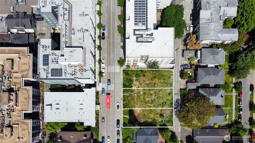 Photo of 4722 - 4730 15th Avenue NE, Seattle, WA 98105 (MLS # 2549382)