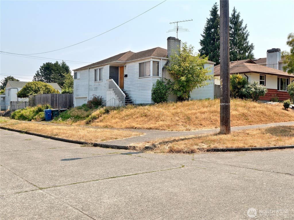 Photo of 3002 21st Avenue S, Seattle, WA 98144 (MLS # 2570398)