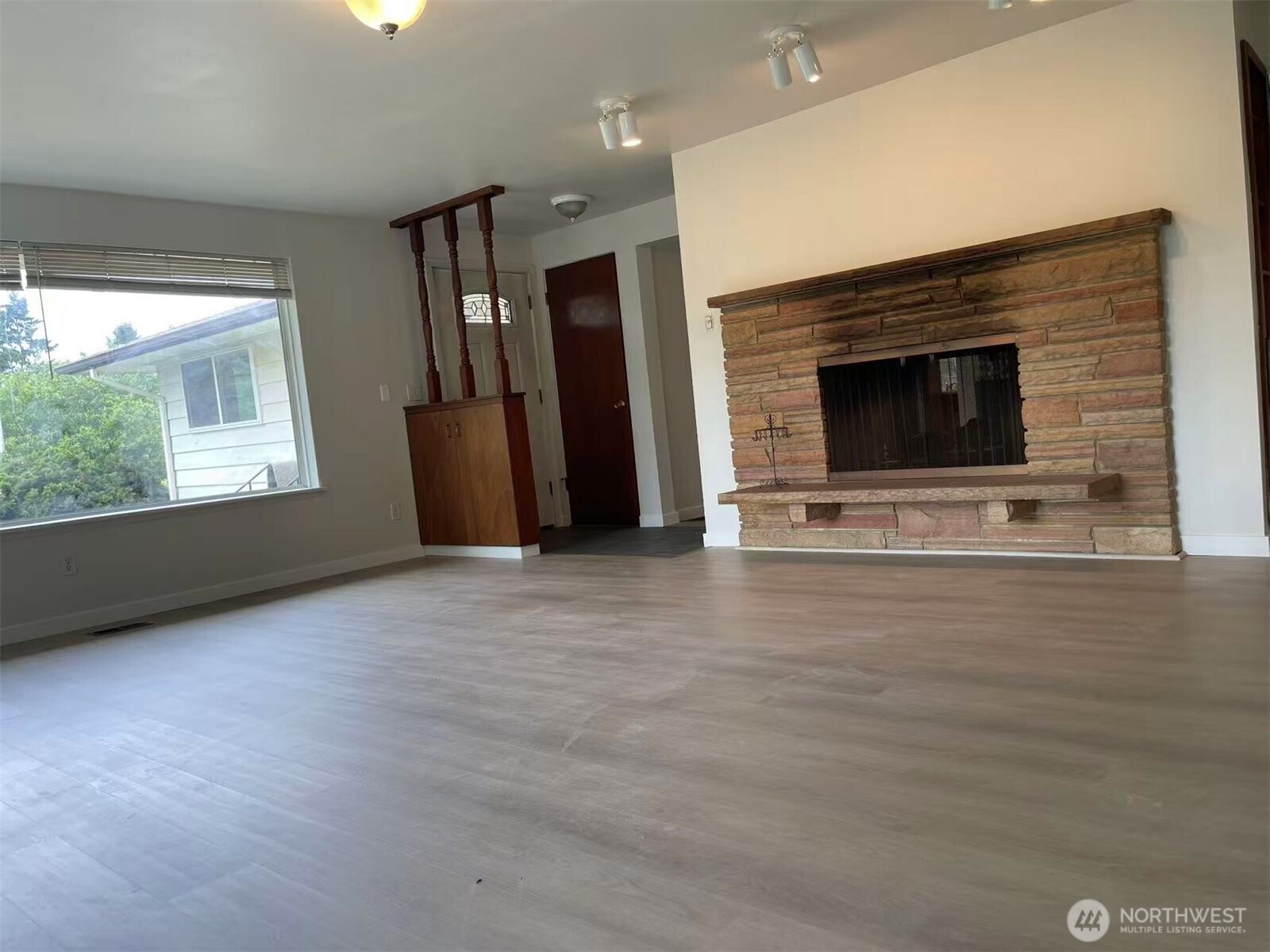 4206 S 148th Street