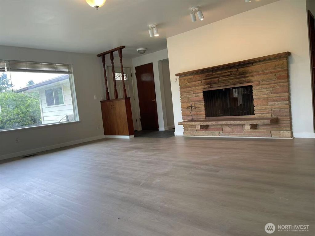 Photo of 4206 S 148th Street, Tukwila, WA 98168 (MLS # 2388767)
