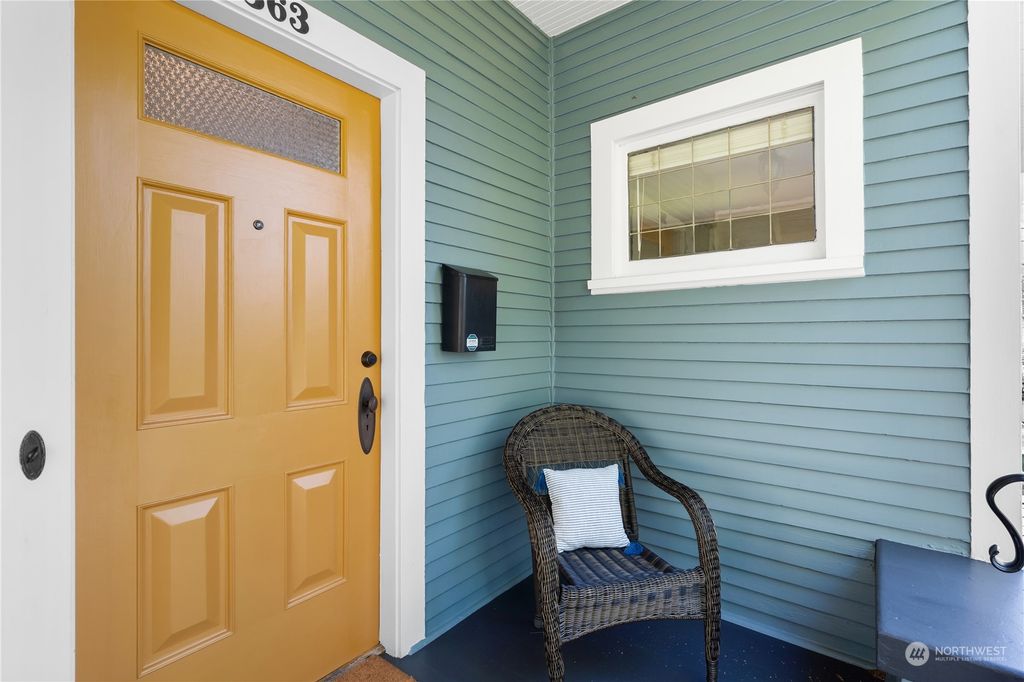 Photo of 363 Lynn Street, Seattle, WA 98109 (MLS # 2069497)