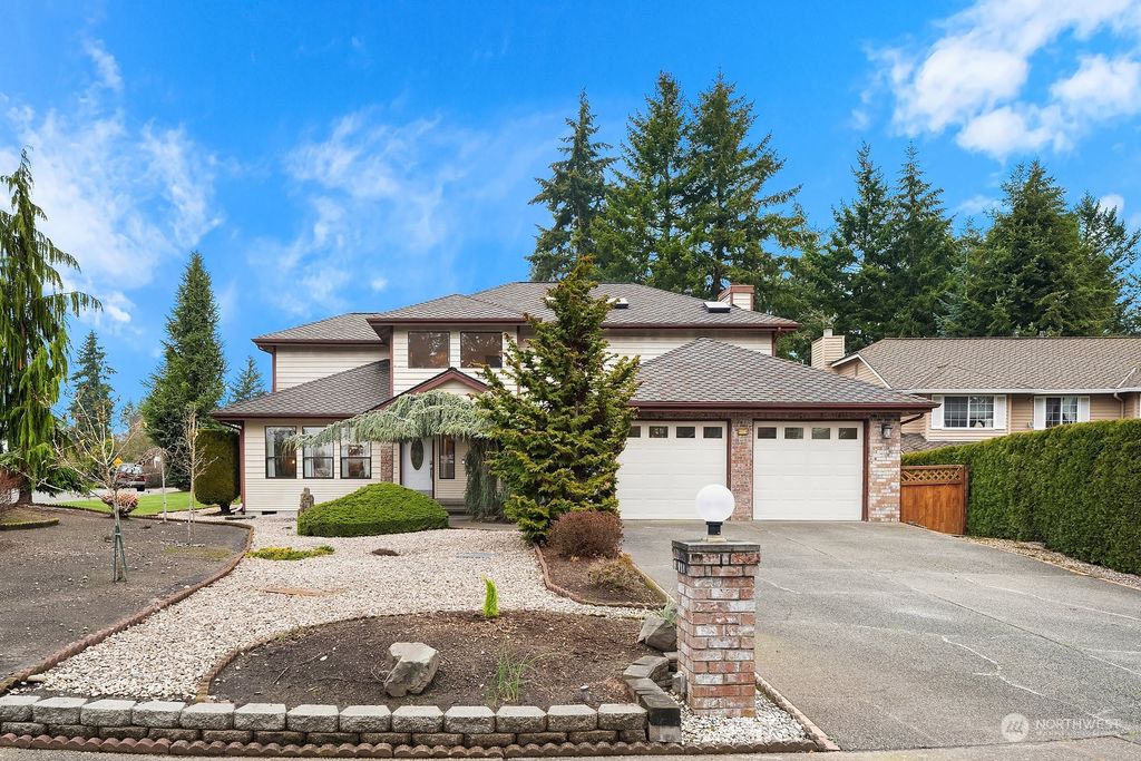 Photo of 1076 SW 325th Court, Federal Way, WA 98023 (MLS # 2322408)