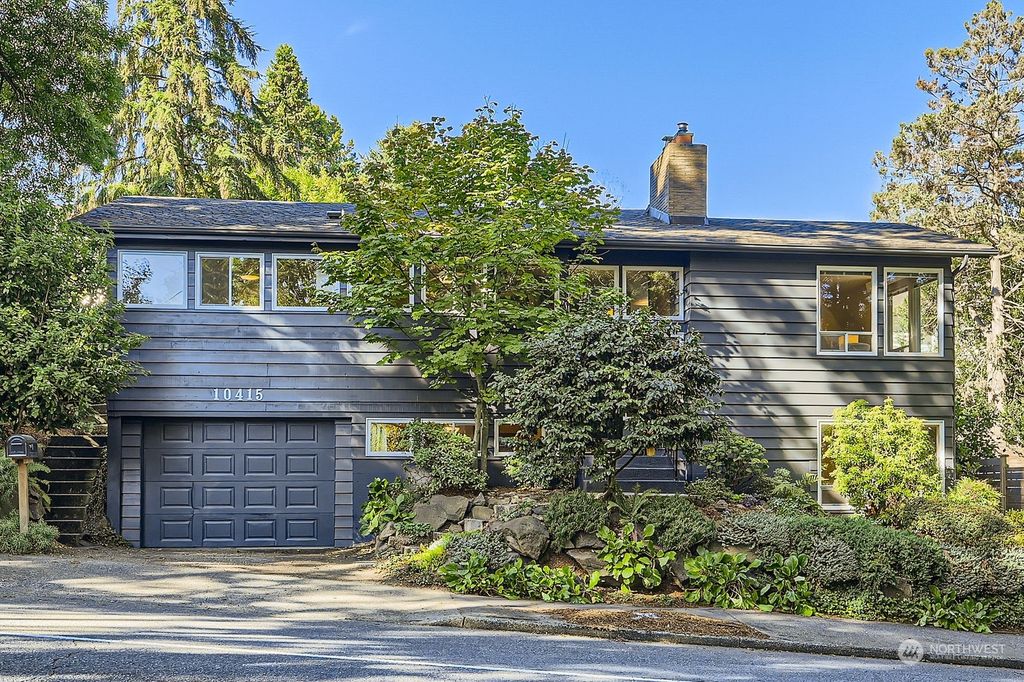 Photo of 10415 35th Avenue NE, Seattle, WA 98125 (MLS # 2297837)