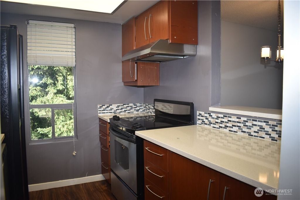 Photo of 33025 18th Place #D301, Federal Way, WA 98003 (MLS # 2493649)