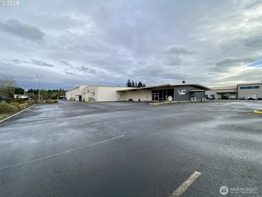 Photo of 1400 Atlantic Avenue, Woodland, WA 98674 (MLS # 2463381)