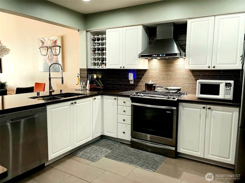 Photo of 22806 42nd Place S #5-2, Kent, WA 98032 (MLS # 2543034)