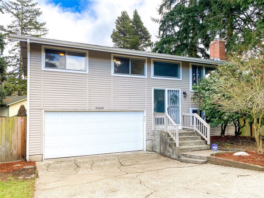 Photo of 33430 26th Place SW, Federal Way, WA 98023 (MLS # 2205241)