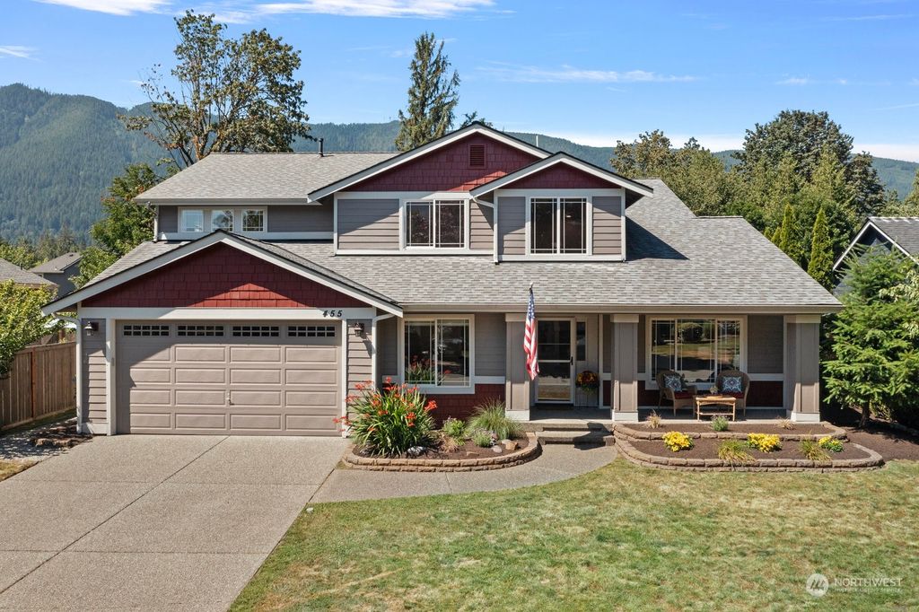 Photo of 455 SE 9th Street, North Bend, WA 98045 (MLS # 2265924)