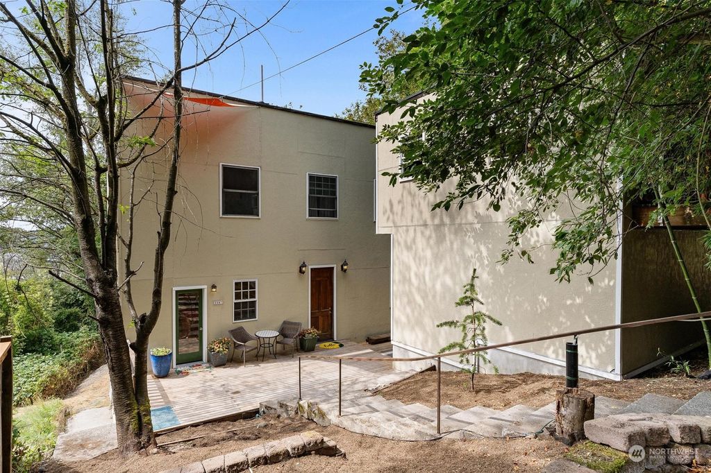 Photo of 2307 12th Avenue S, Seattle, WA 98144 (MLS # 2278588)