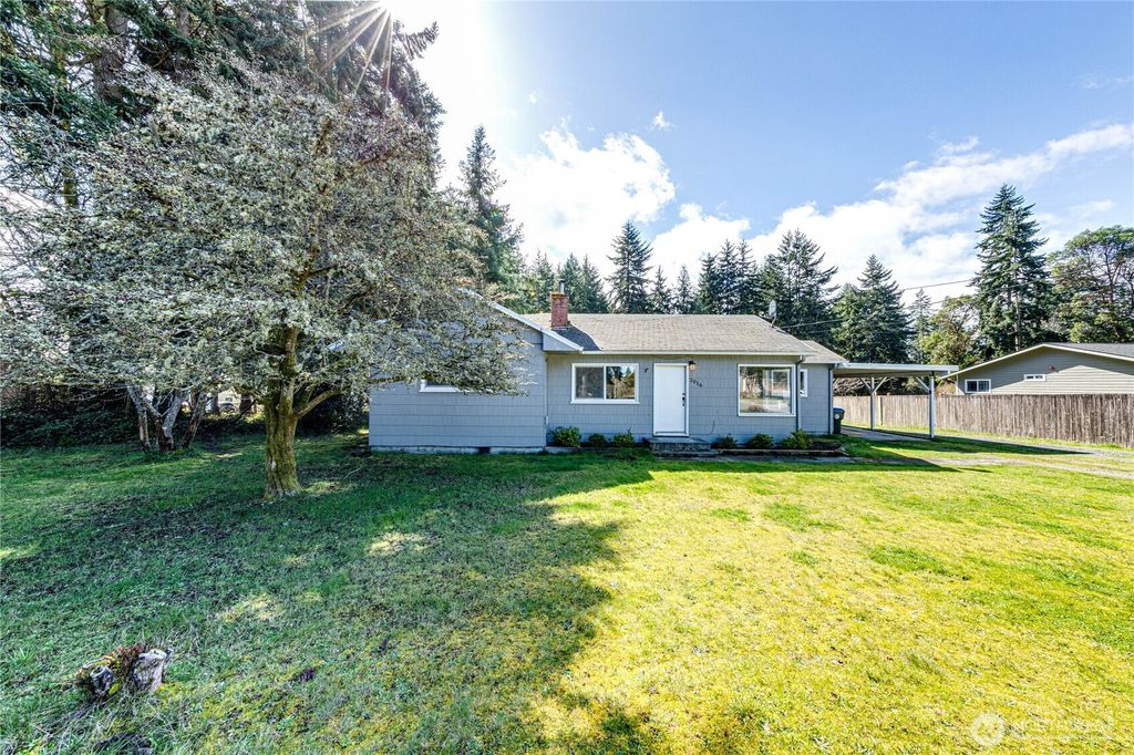 Photo of 2016 W 10th Street, Port Angeles, WA 98363 (MLS # 2502517)