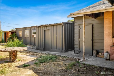 A home in Moses Lake