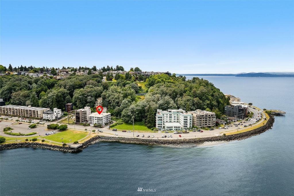 Photo of 1101 Harbor Avenue SW #2C, Seattle, WA 98116 (MLS # 1963436)