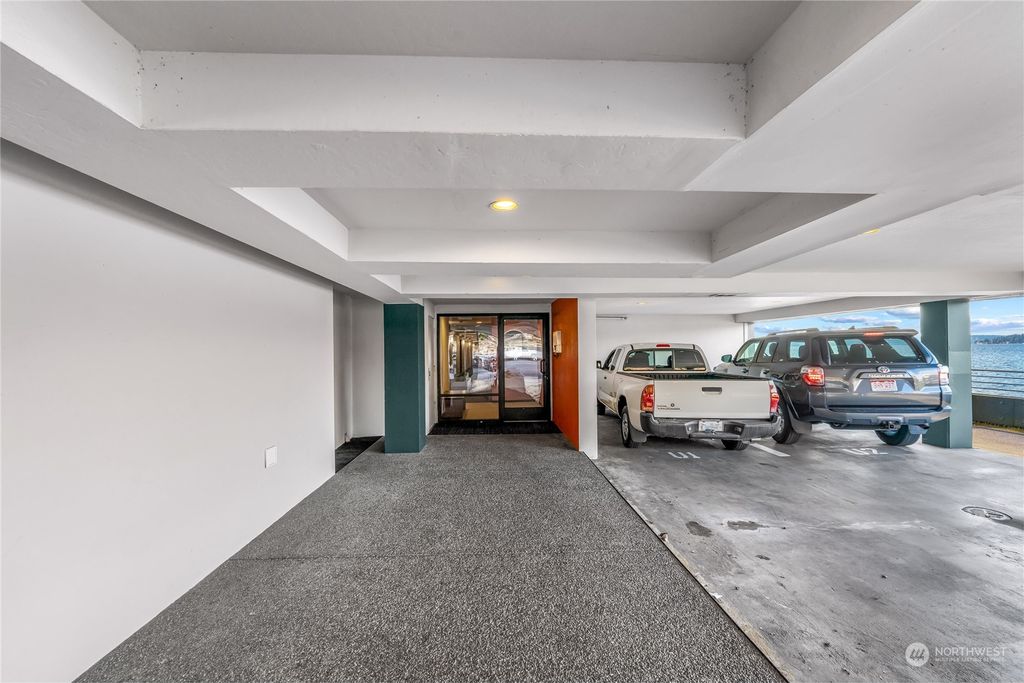 Photo of 733 Lake Street S #209, Kirkland, WA 98033 (MLS # 2058738)