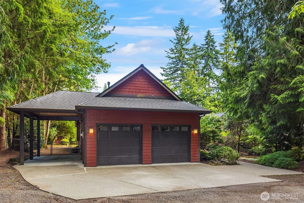 Photo of 19227 SE 138th Place, Renton, WA 98059 (MLS # 2393307)