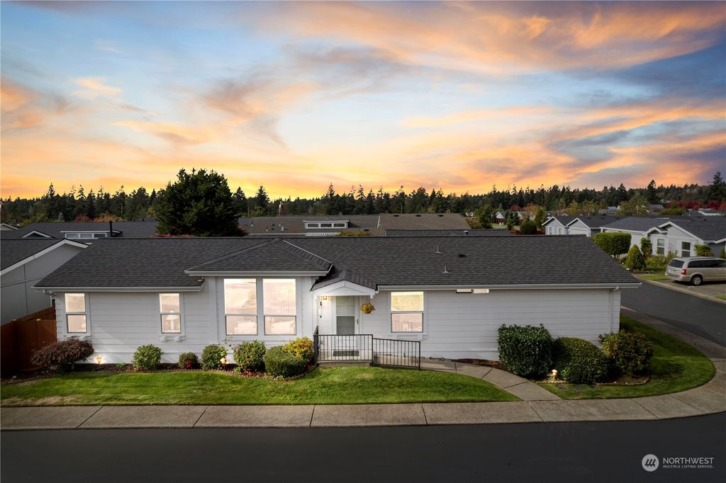 Photo of 22319 SE 242nd Place, Maple Valley, WA 98038 (MLS # 2300871)