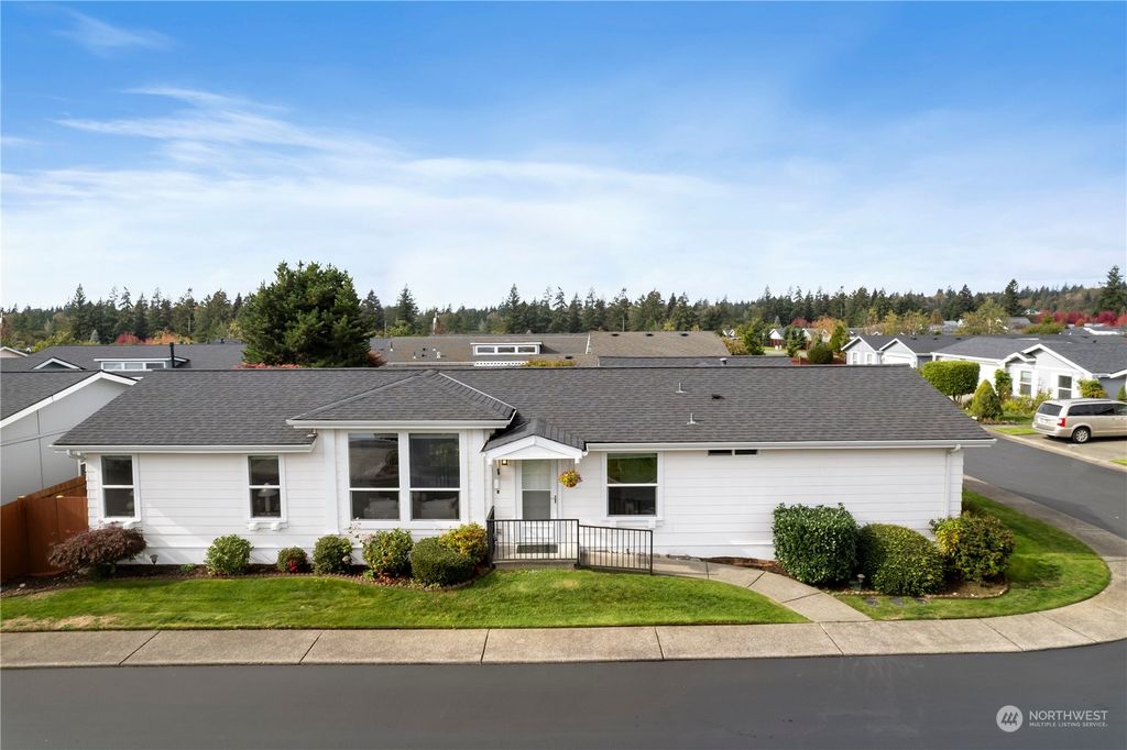 Photo of 22319 SE 242nd Place, Maple Valley, WA 98038 (MLS # 2300871)