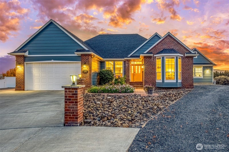 341 Canyon View Crt