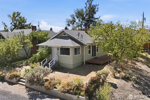 Photo of 27 Evergreen Street S, Soap Lake, WA 98851 (MLS # 2588926)