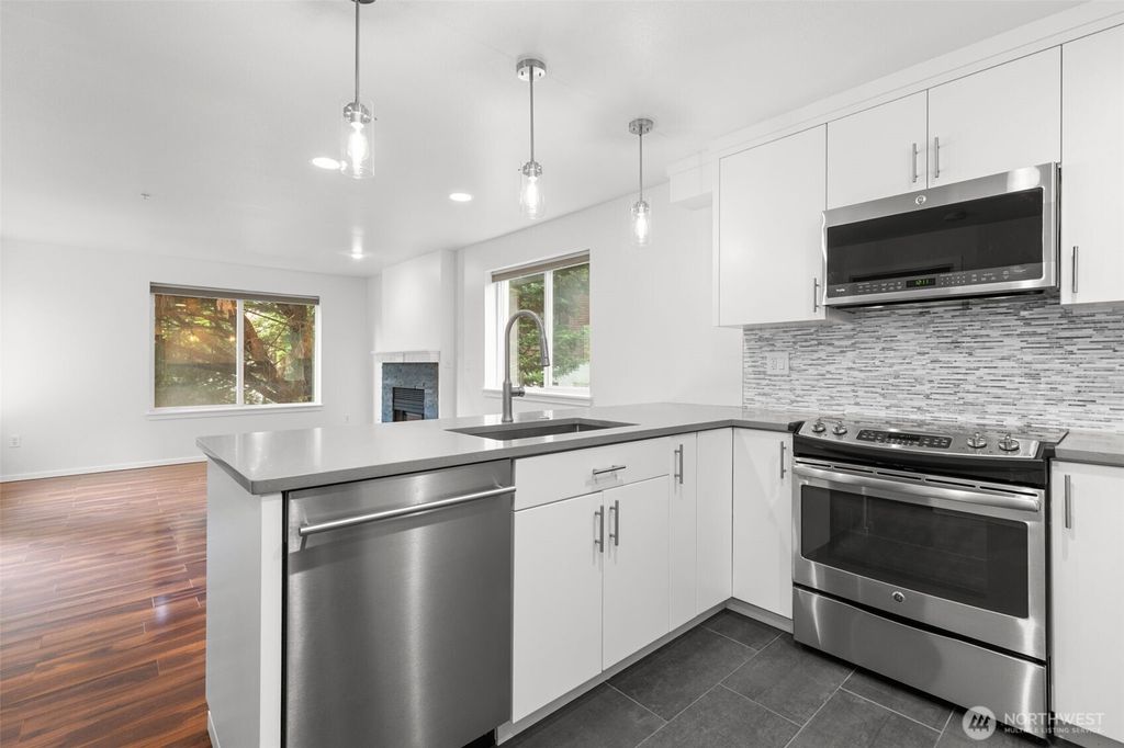 Photo of 232 Belmont Avenue E #201, Seattle, WA 98102 (MLS # 2402174)