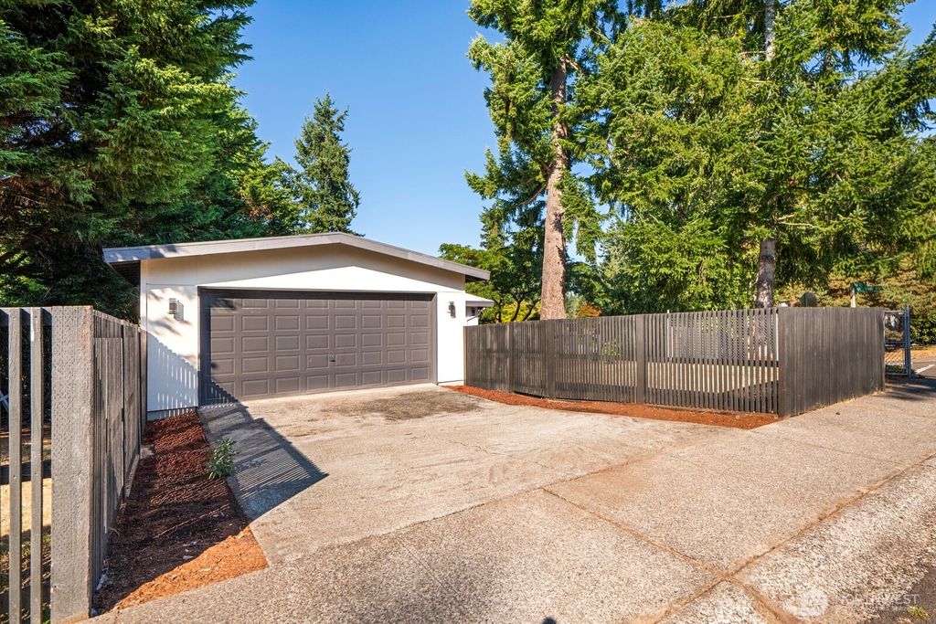Photo of 8801 NE 140th Place, Kirkland, WA 98034 (MLS # 2435487)