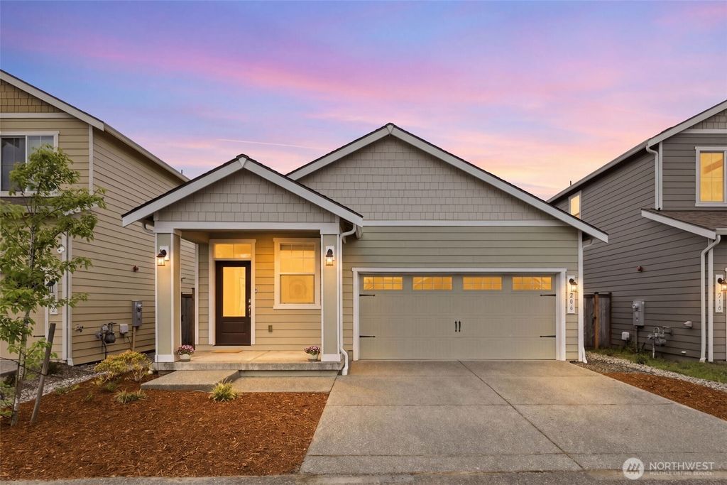 Photo of 206 Russell Road, Bremerton, WA 98312 (MLS # 2513808)