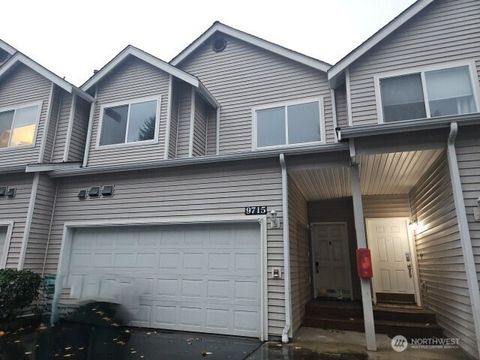 Photo of 9715 26th Avenue SW #202, Seattle, WA 98106 (MLS # 2494264)