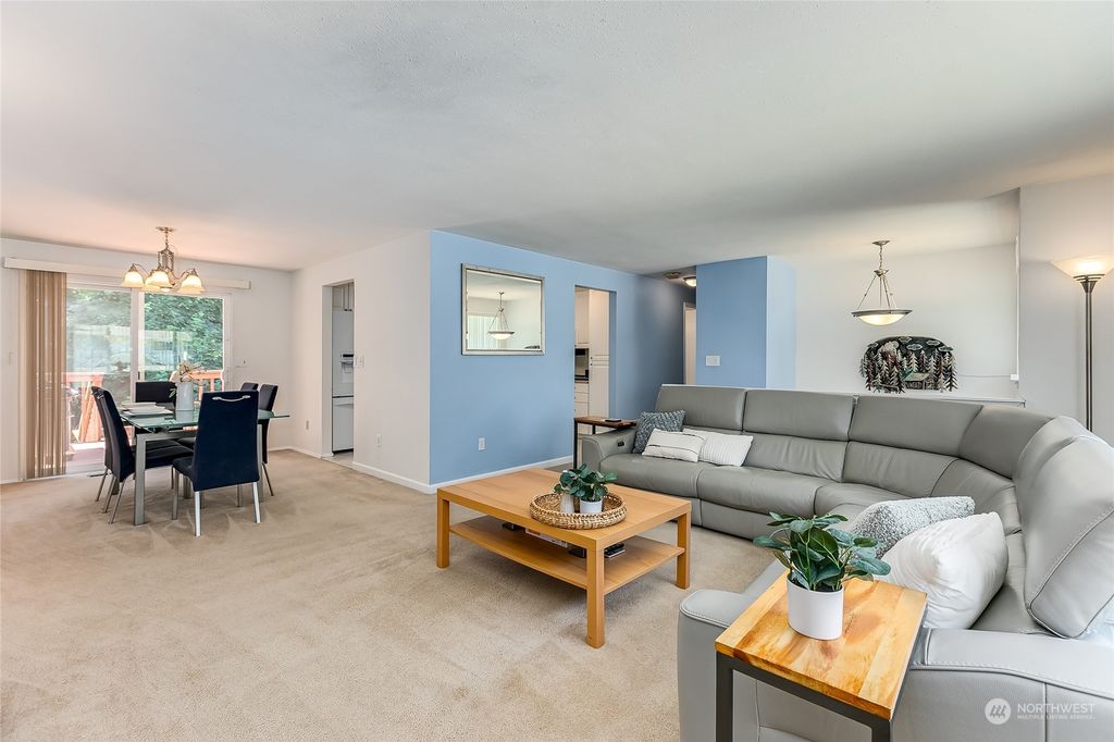 Photo of 10627 164th Avenue NE, Redmond, WA 98052 (MLS # 2132779)