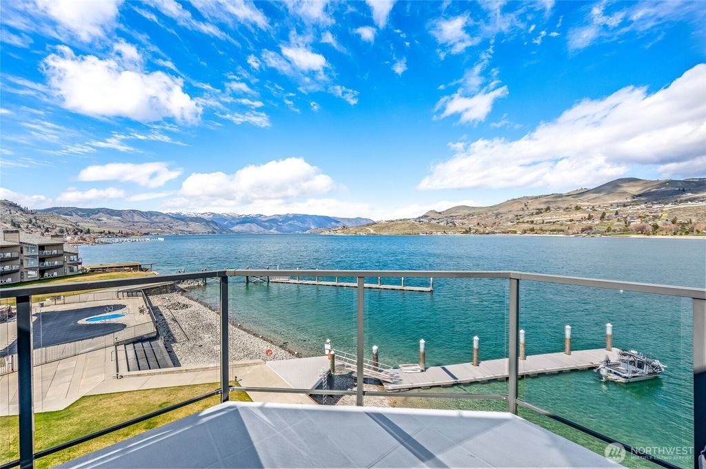 Photo of 103 N Park Street #432, Chelan, WA 98816 (MLS # 2498698)