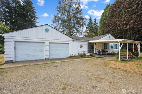 Photo of 301 Dennis Street SW, Tumwater, WA 98501 (MLS # 2410641)