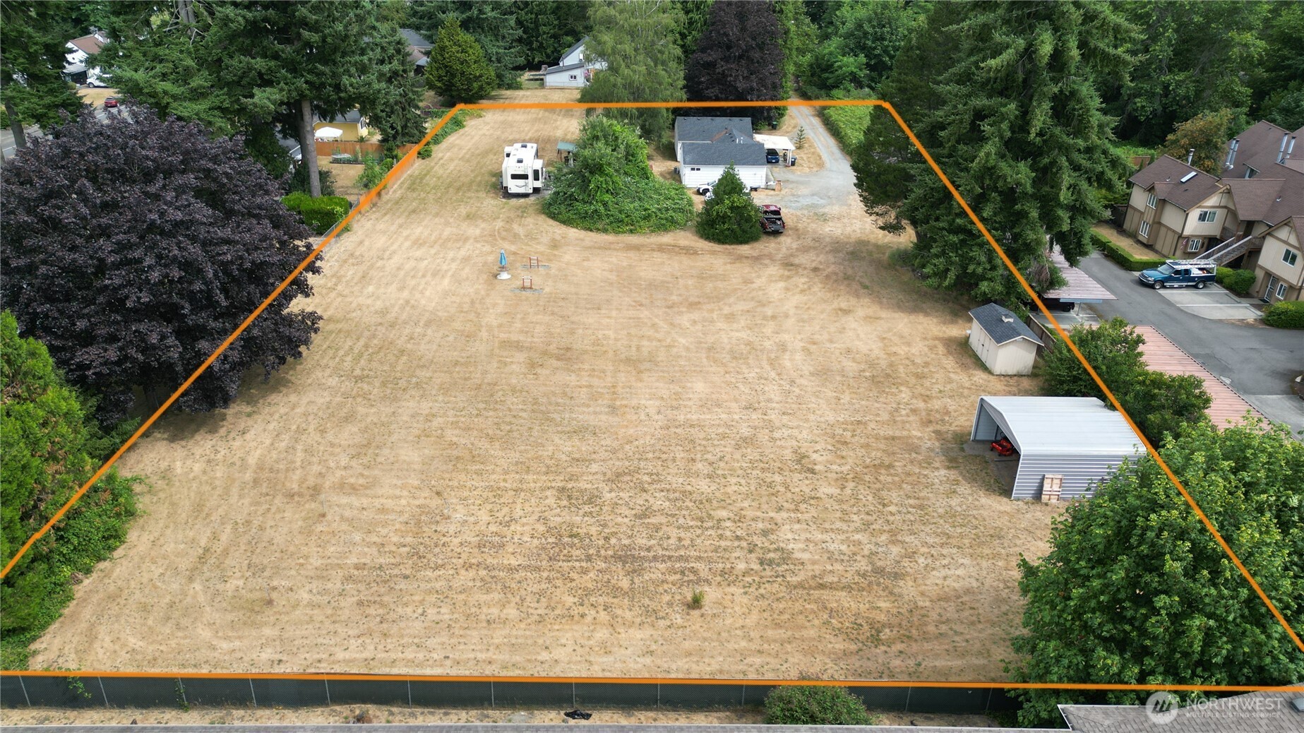301 Dennis Street SW
