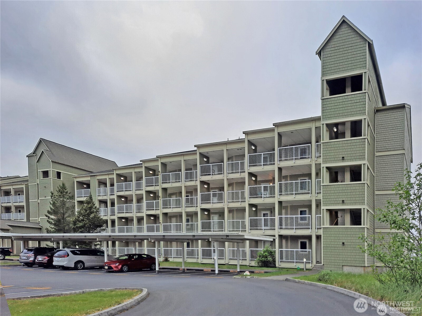 501 SHOREVIEW Drive S 108
