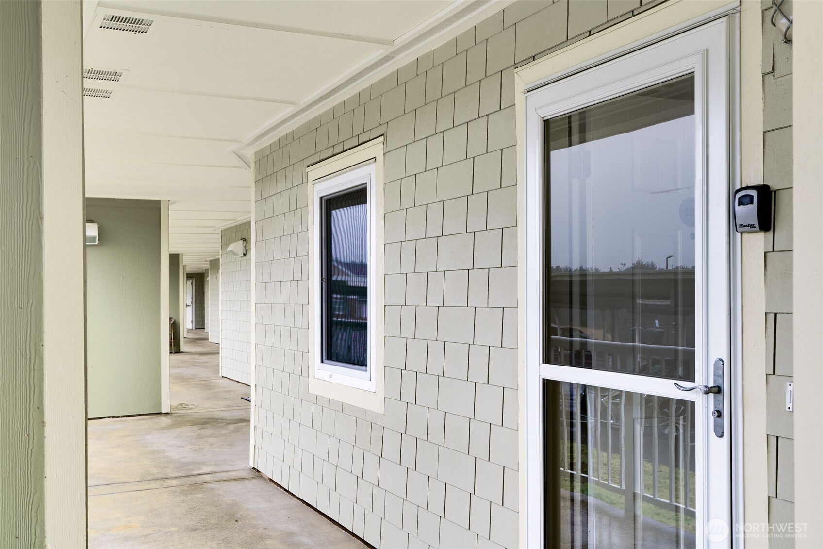 501 SHOREVIEW Drive S 108