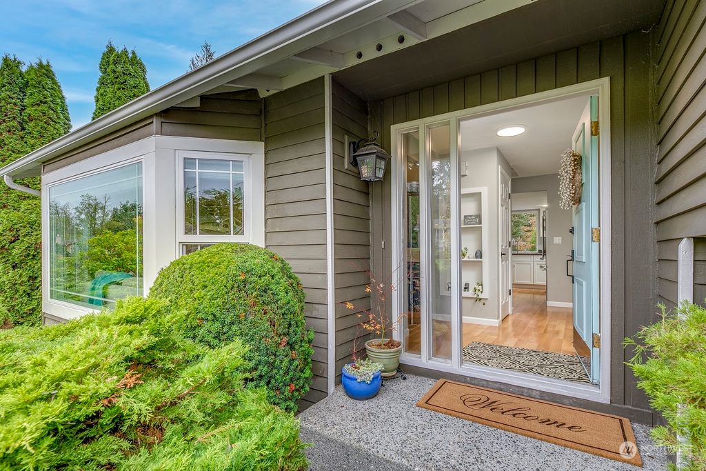 Photo of 14422 48th Place W, Edmonds, WA 98026 (MLS # 2307073)