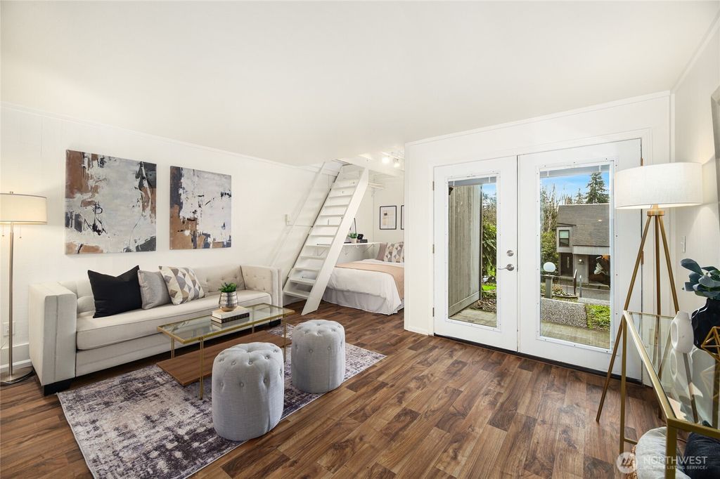 Photo of 6779 138th Avenue NE #518, Redmond, WA 98052 (MLS # 2473232)