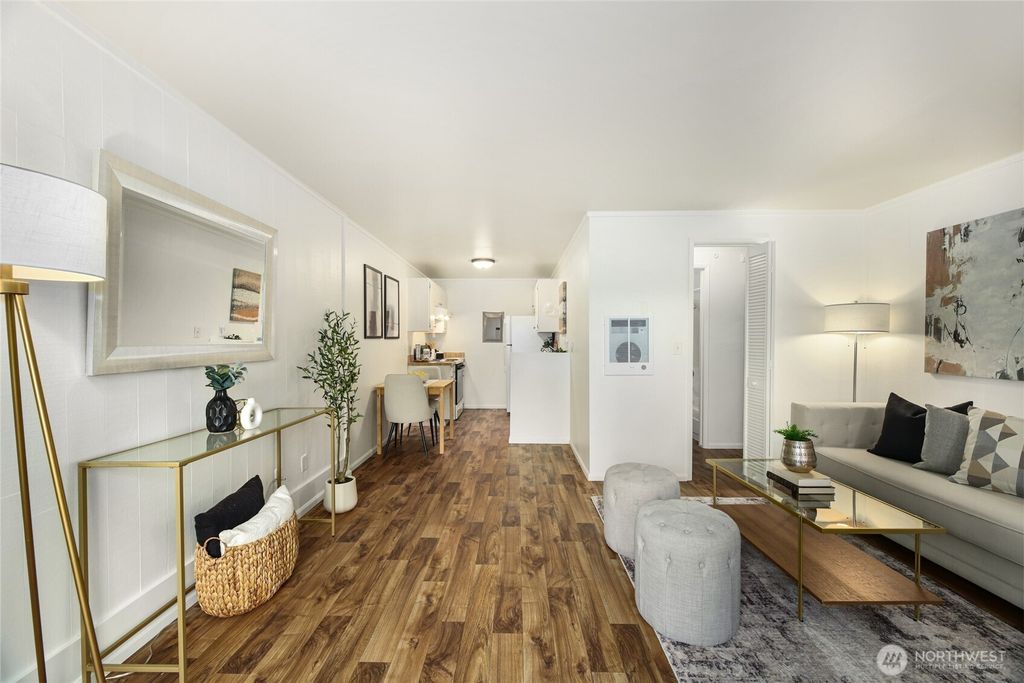 Photo of 6779 138th Avenue NE #518, Redmond, WA 98052 (MLS # 2473232)