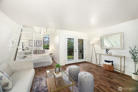 Photo of 6779 138th Avenue NE #518, Redmond, WA 98052 (MLS # 2473232)