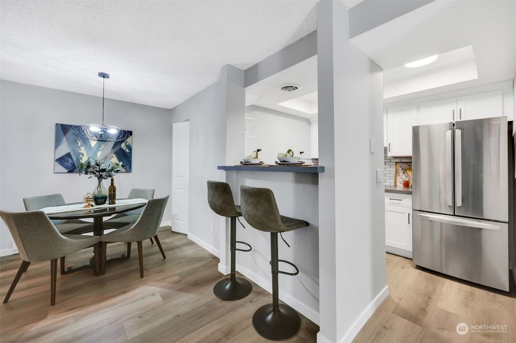 Photo of 14640 NE 32nd Street #D6, Bellevue, WA 98007 (MLS # 2285100)